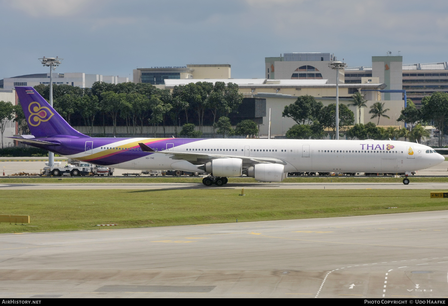 Aircraft Photo of HS-TNE | Airbus A340-642 | Thai Airways International | AirHistory.net #750715