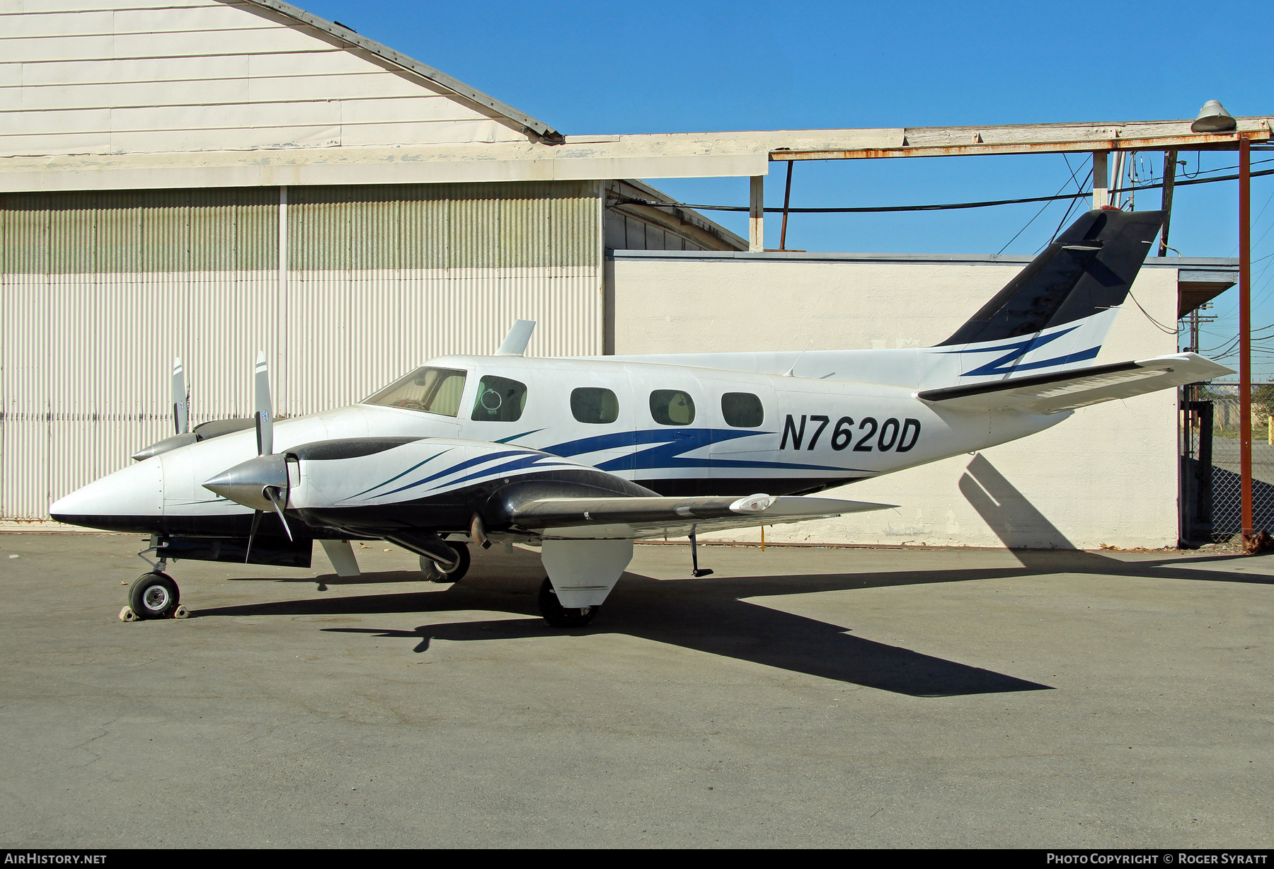 Aircraft Photo of N7620D | Beech A60 Duke | AirHistory.net #750745