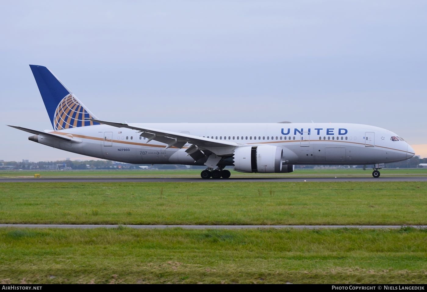 Aircraft Photo of N27903 | Boeing 787-8 Dreamliner | United Airlines | AirHistory.net #750862