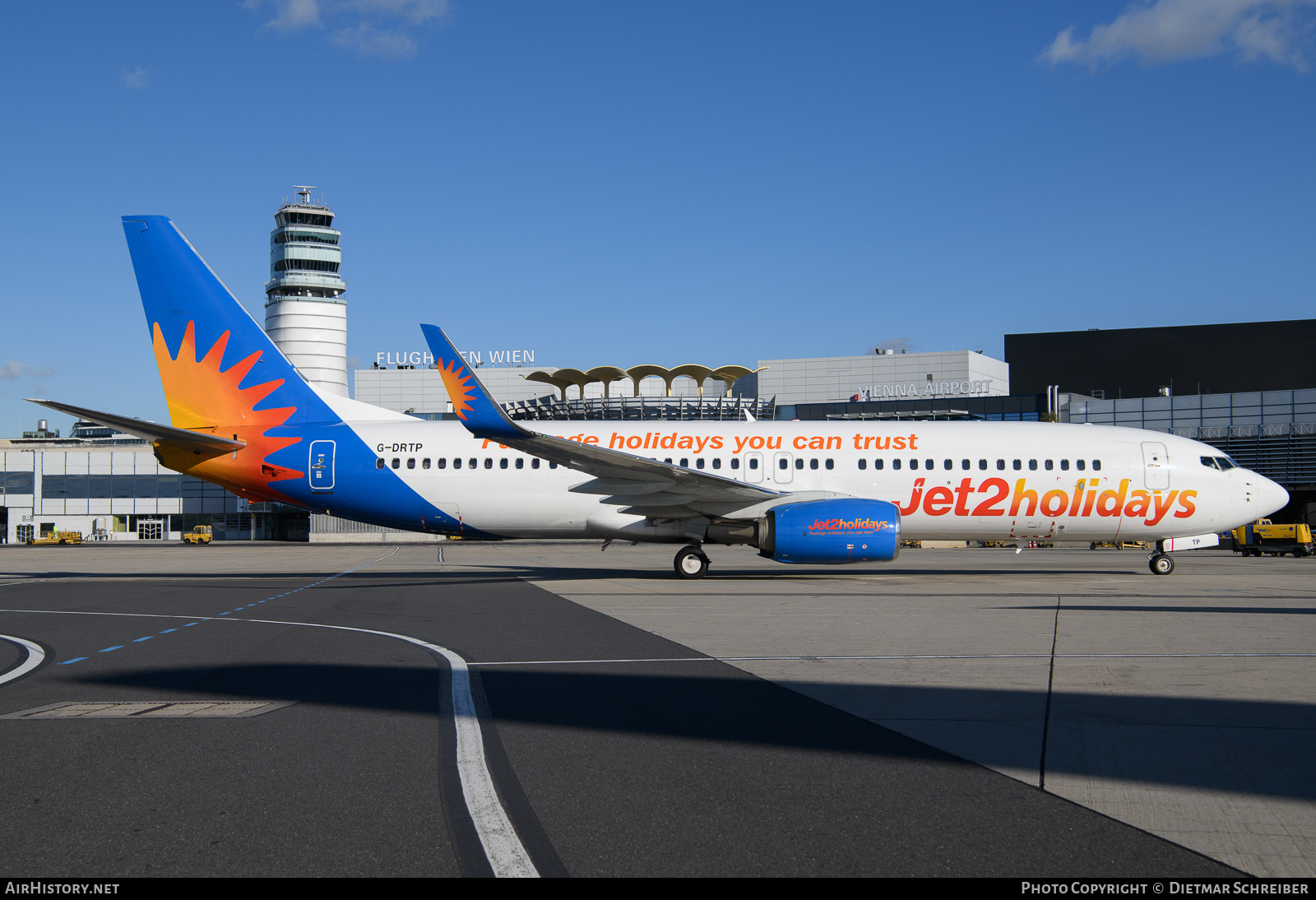 Aircraft Photo of G-DRTP | Boeing 737-8AL | Jet2 Holidays | AirHistory.net #751171