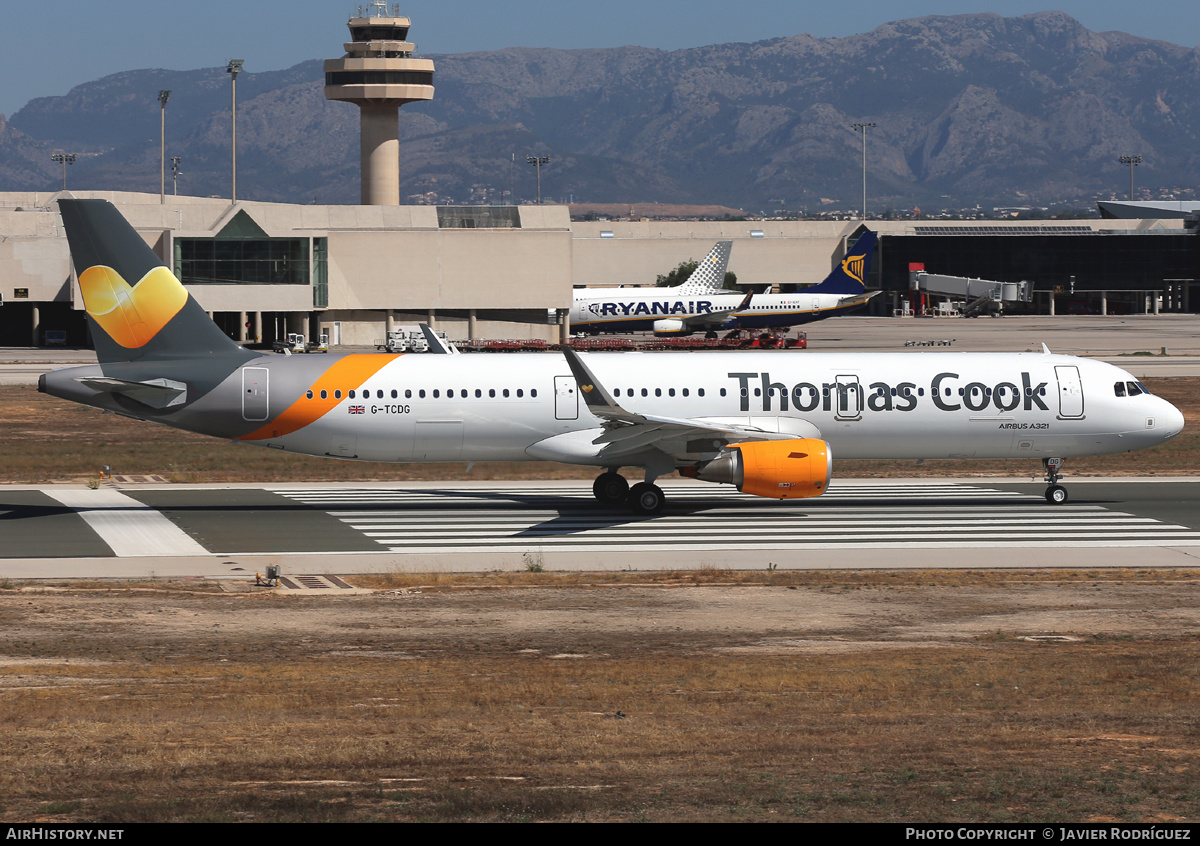 Aircraft Photo of G-TCDG | Airbus A321-211 | Thomas Cook Airlines | AirHistory.net #751187