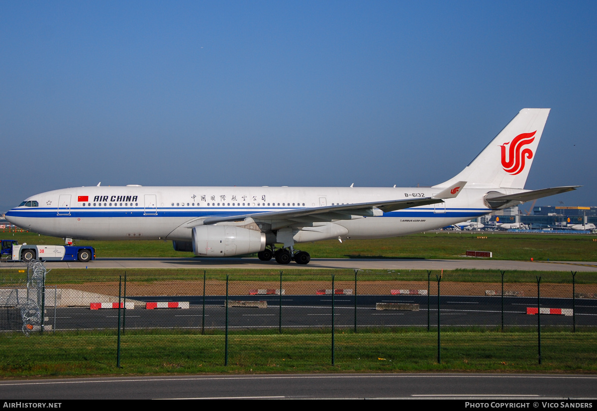 Aircraft Photo of B-6132 | Airbus A330-243 | Air China | AirHistory.net #751211