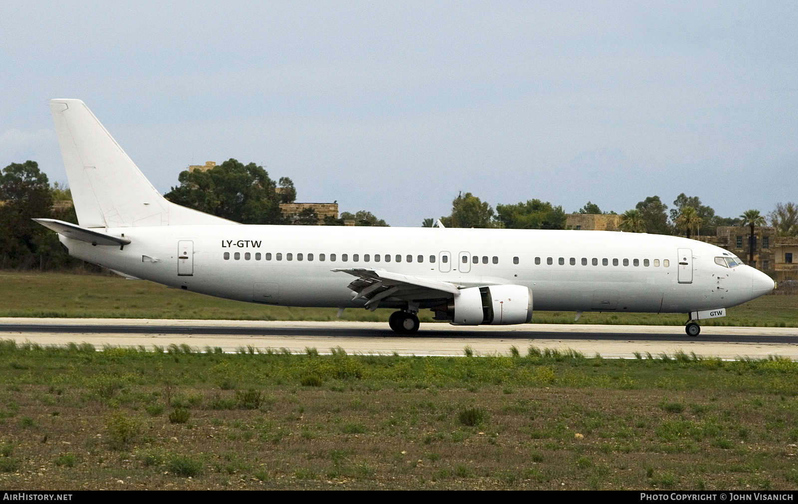 Aircraft Photo of LY-GTW | Boeing 737-4Q8 | AirHistory.net #751253