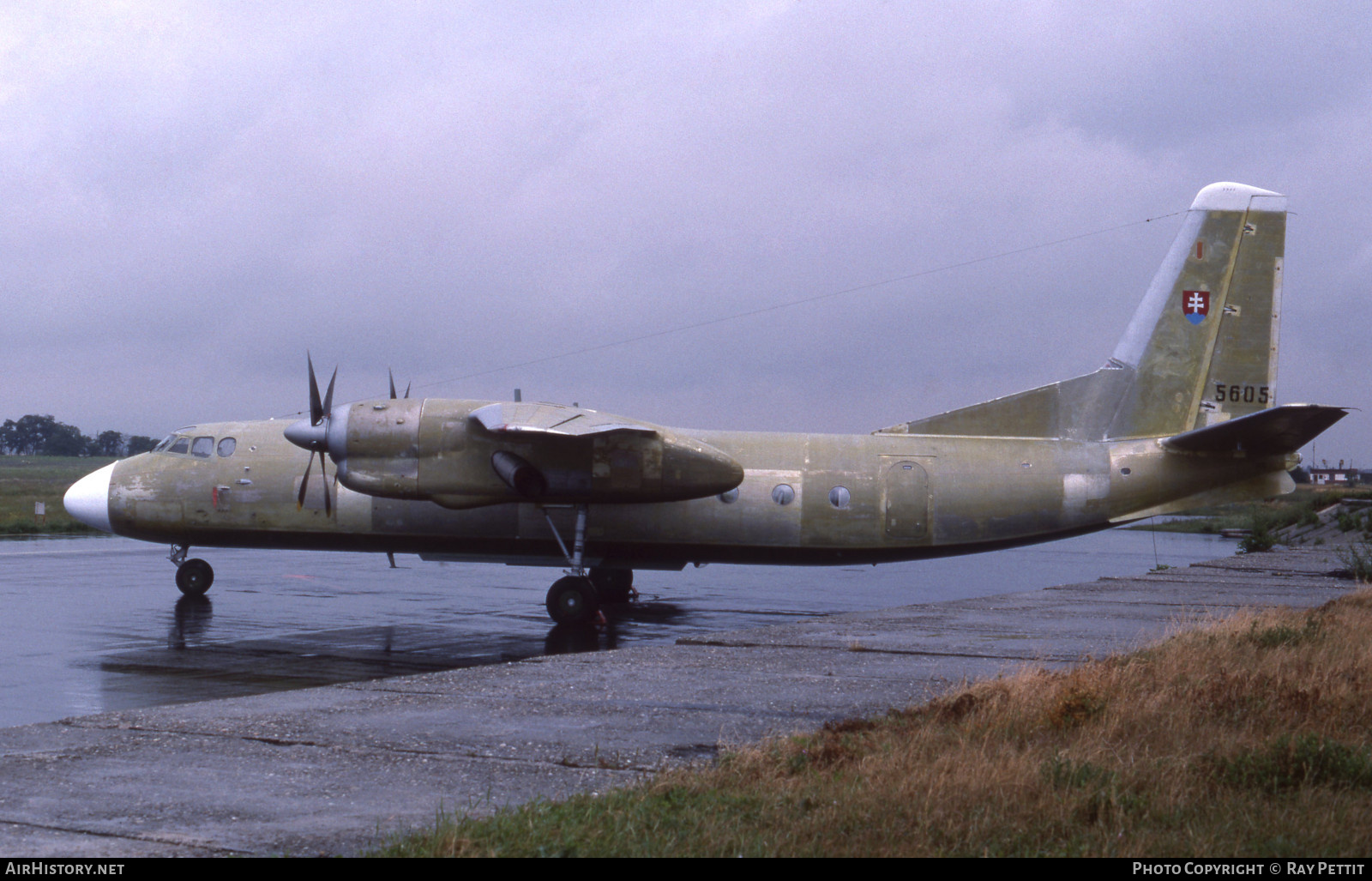 Aircraft Photo of 5605 | Antonov An-24B | Slovakia - Air Force | AirHistory.net #751408