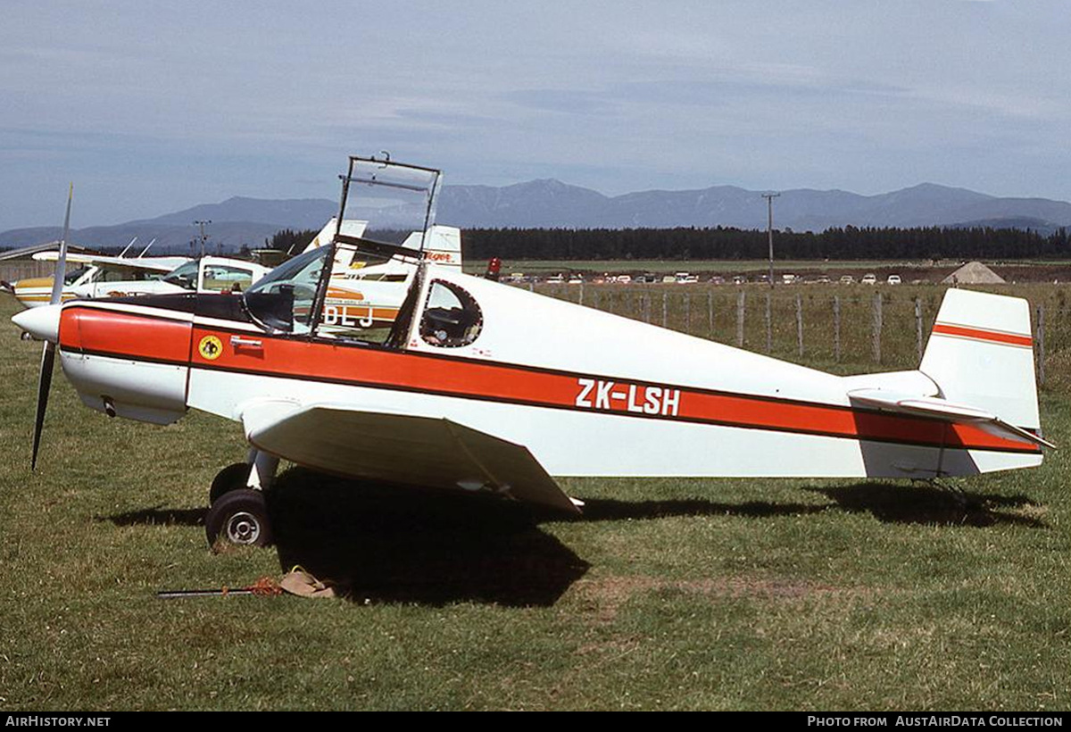 Aircraft Photo of ZK-LSH | Jodel D-11 | AirHistory.net #751575