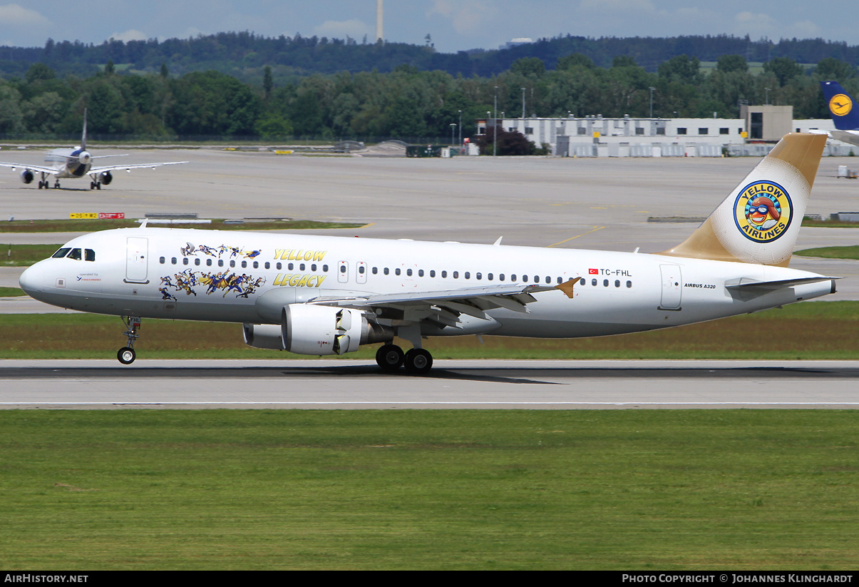 Aircraft Photo of TC-FHL | Airbus A320-214 | Freebird Airlines | AirHistory.net #751596