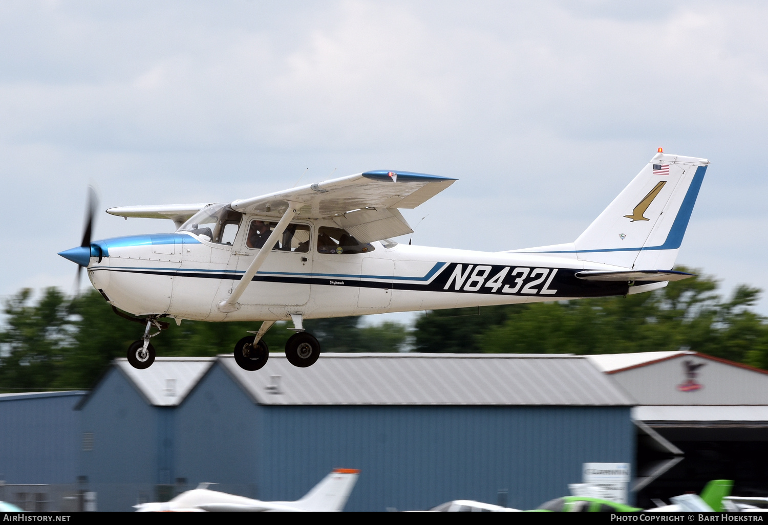 Aircraft Photo of N8432L | Cessna 172I Skyhawk | AirHistory.net #751691