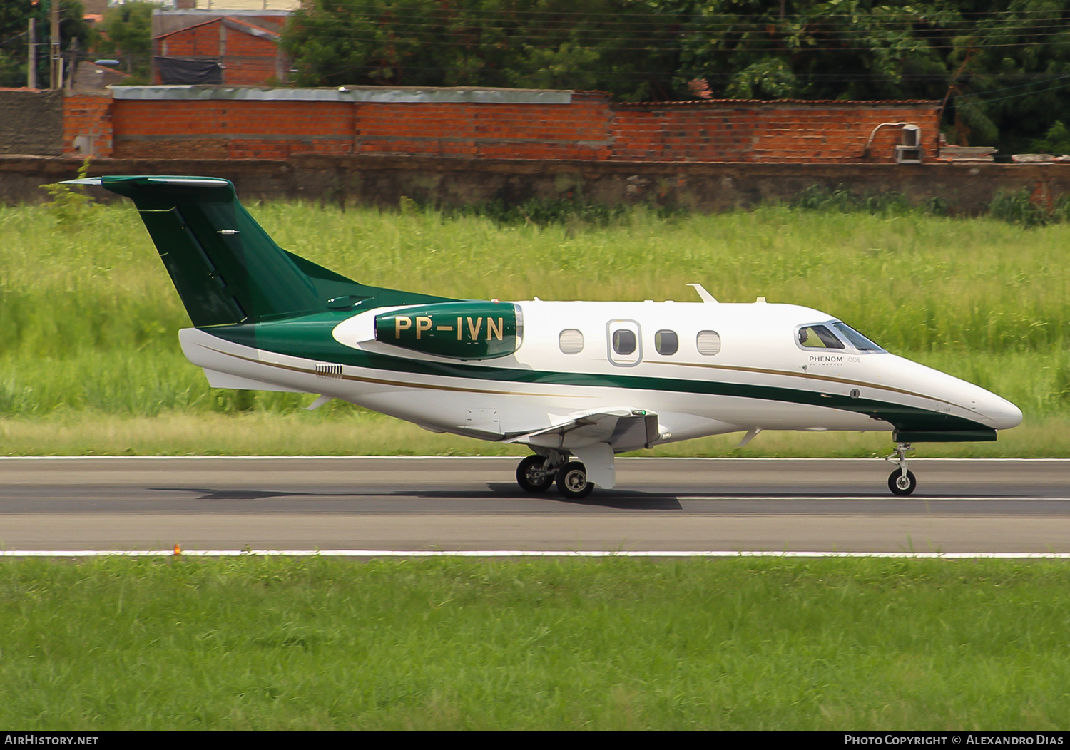 Aircraft Photo of PP-IVN | Embraer EMB-500 Phenom 100E | AirHistory.net #751764