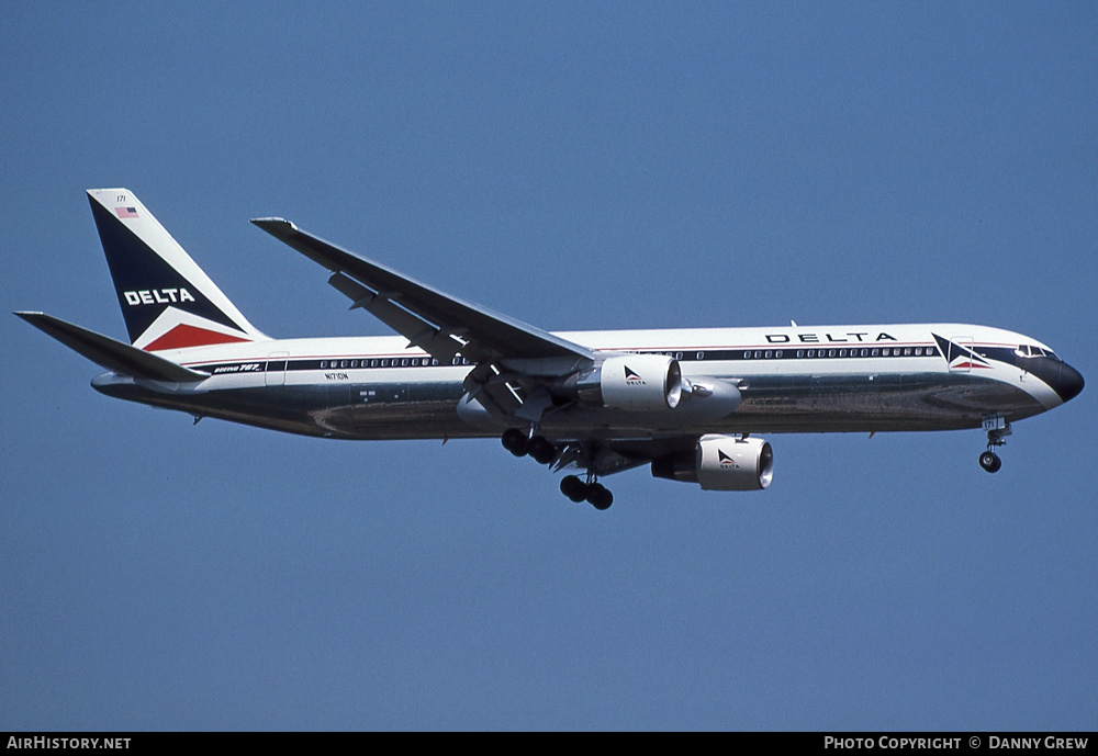 Aircraft Photo of N171DN | Boeing 767-332/ER | Delta Air Lines | AirHistory.net #751815