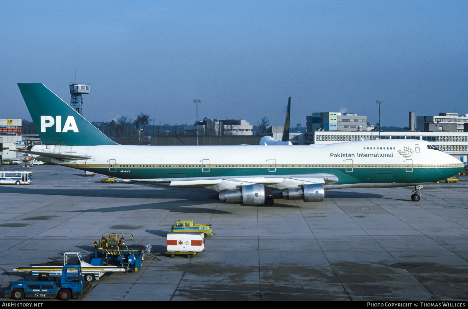 Aircraft Photo of AP-AYV | Boeing 747-282B | Pakistan International Airlines - PIA | AirHistory.net #751880