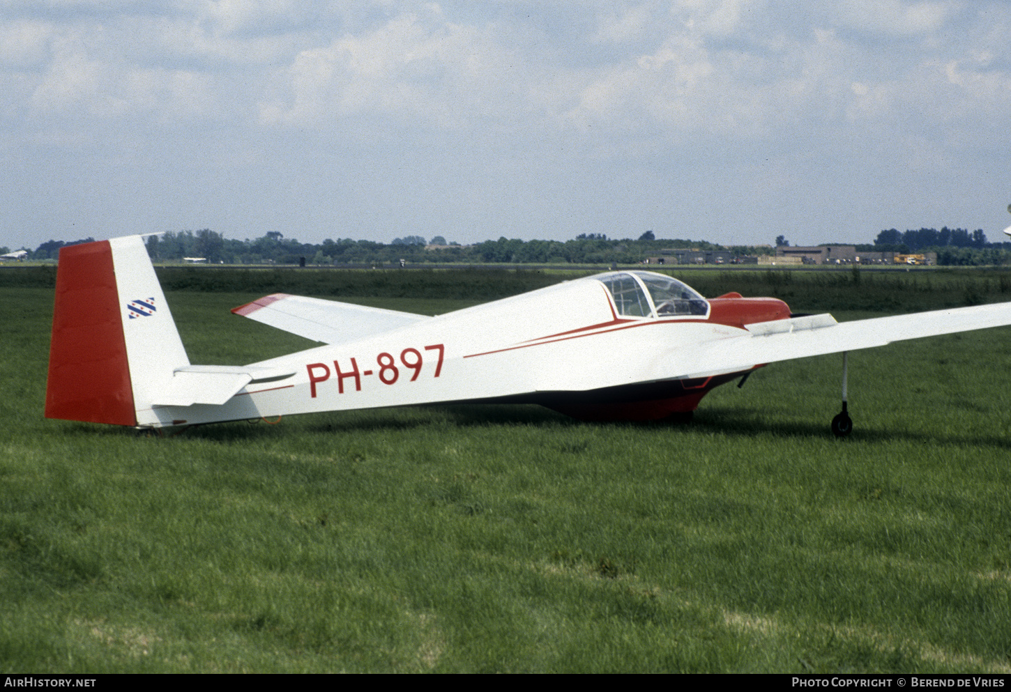 Aircraft Photo of PH-897 | Scheibe SF-25C Falke | AirHistory.net #751920