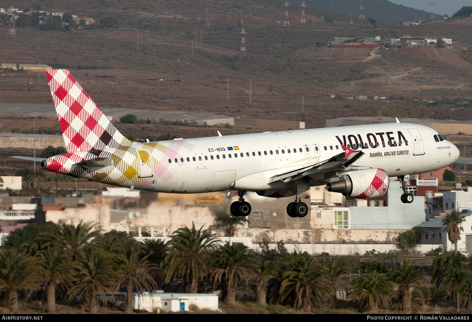 Aircraft Photo of EC-NOQ | Airbus A320-216 | Volotea | AirHistory.net #751950