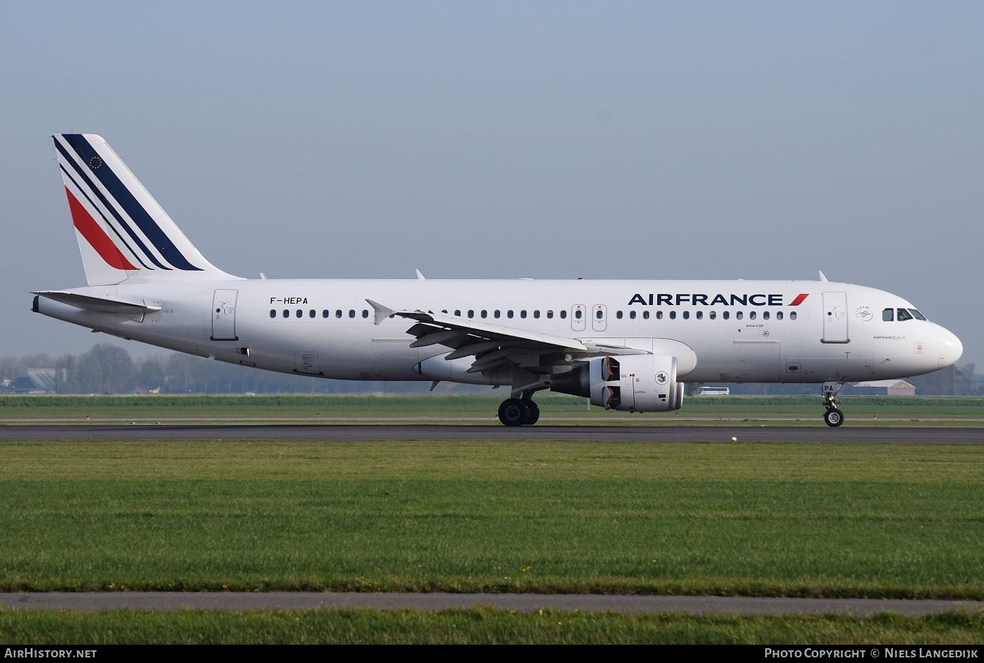 Aircraft Photo of F-HEPA | Airbus A320-214 | Air France | AirHistory.net #752012