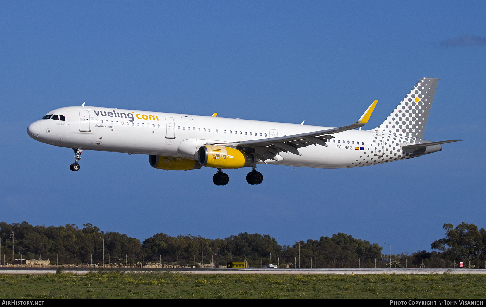 Aircraft Photo of EC-MGZ | Airbus A321-231 | Vueling Airlines | AirHistory.net #752026