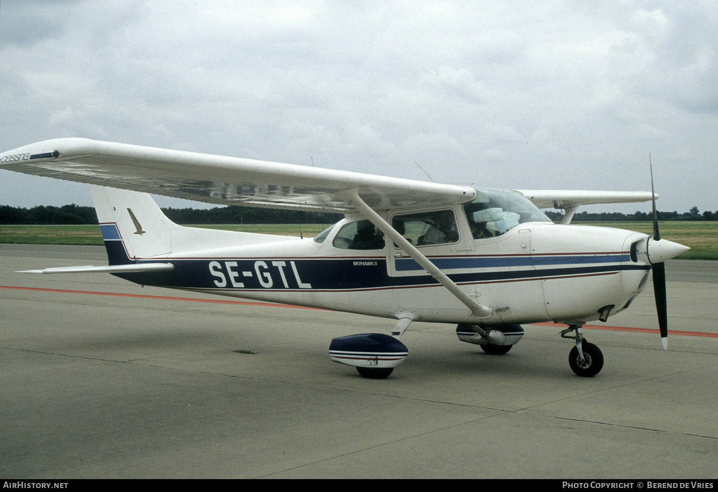 Aircraft Photo of SE-GTL | Cessna 172N Skyhawk II | AirHistory.net #752057