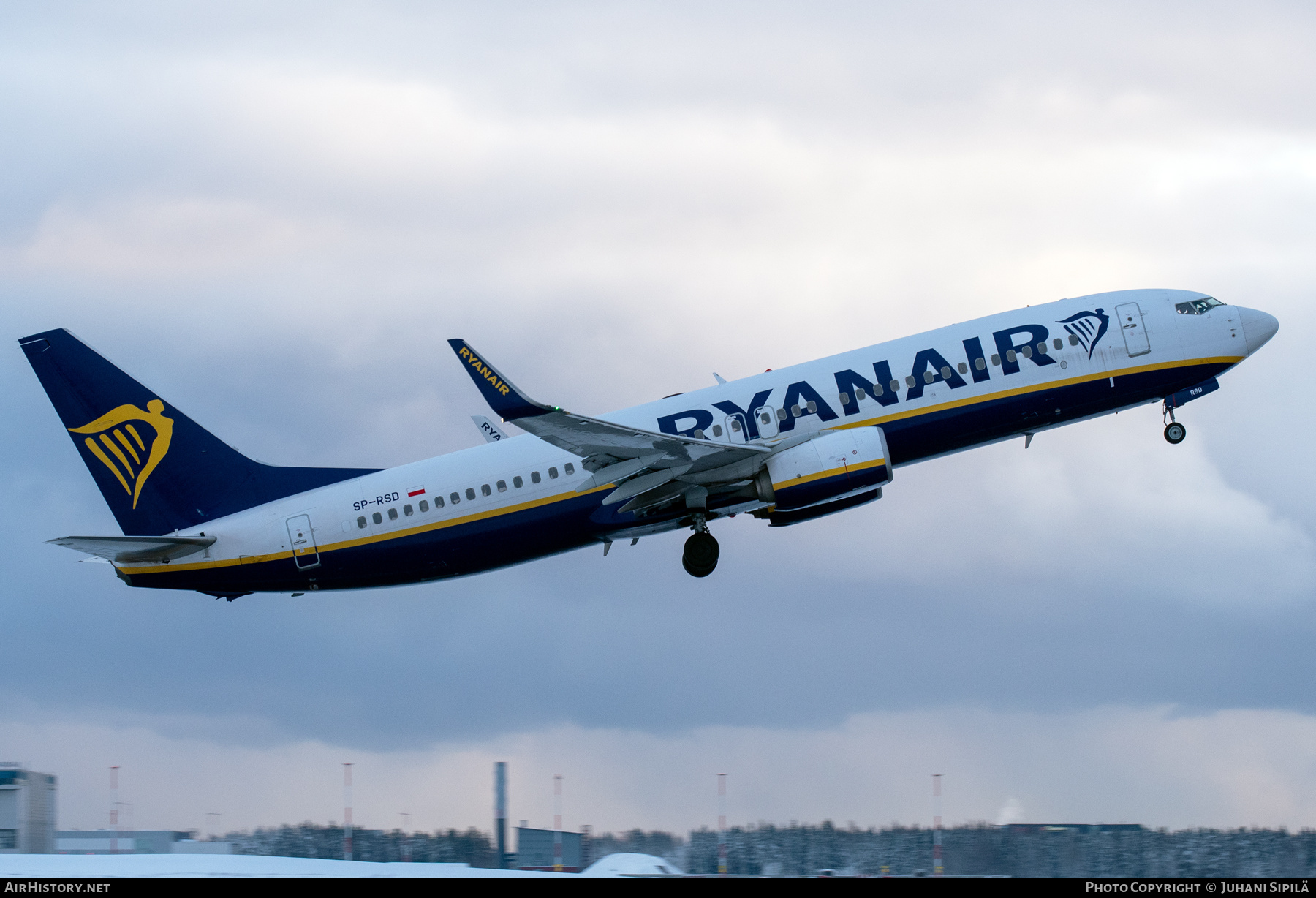 Aircraft Photo of SP-RSD | Boeing 737-800 | Ryanair | AirHistory.net #752288