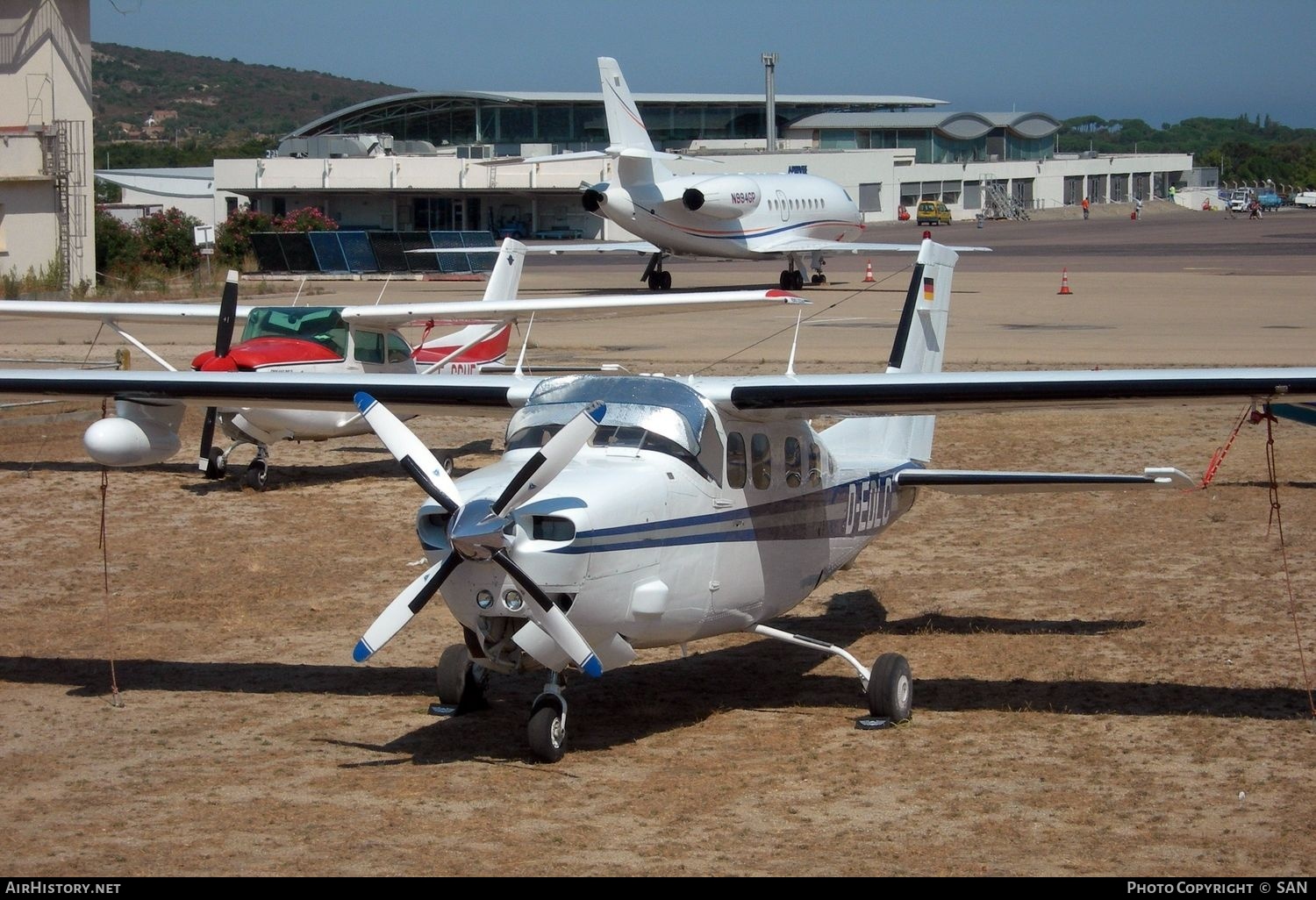 Aircraft Photo of D-EDLC | Cessna P210N Pressurized Centurion | AirHistory.net #752558