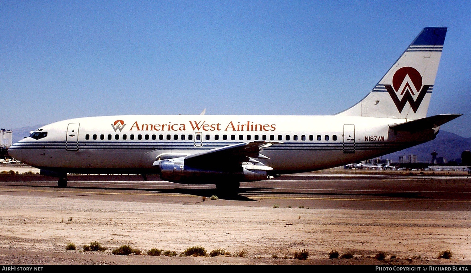 Aircraft Photo of N187AW | Boeing 737-277/Adv | America West Airlines | AirHistory.net #752760