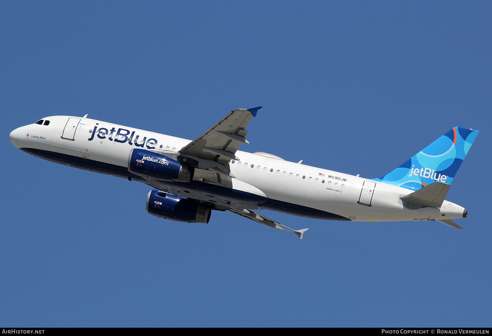 Aircraft Photo of N590JB | Airbus A320-232 | JetBlue Airways | AirHistory.net #752774