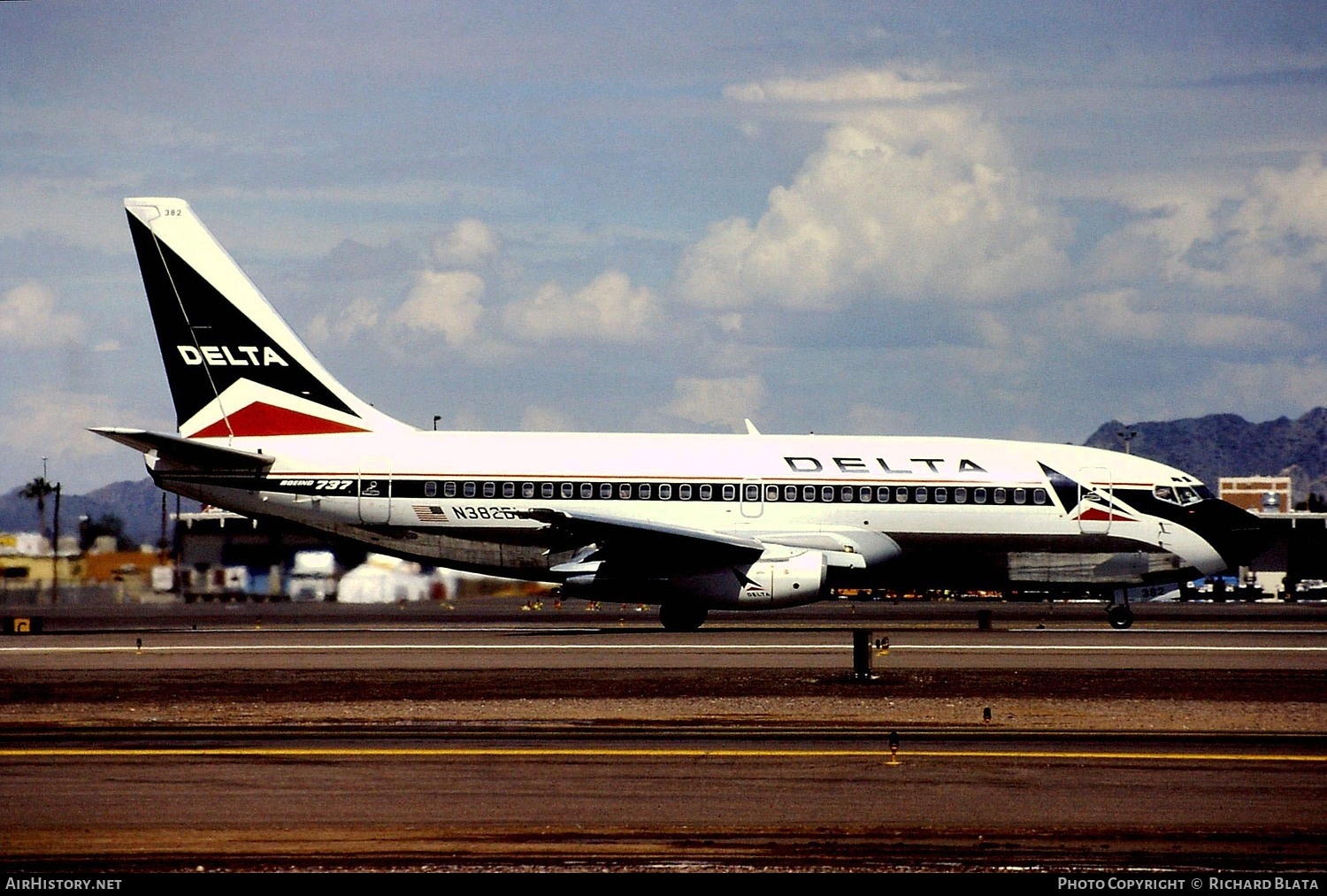 Aircraft Photo of N382DL | Boeing 737-247 | Delta Air Lines | AirHistory.net #752818