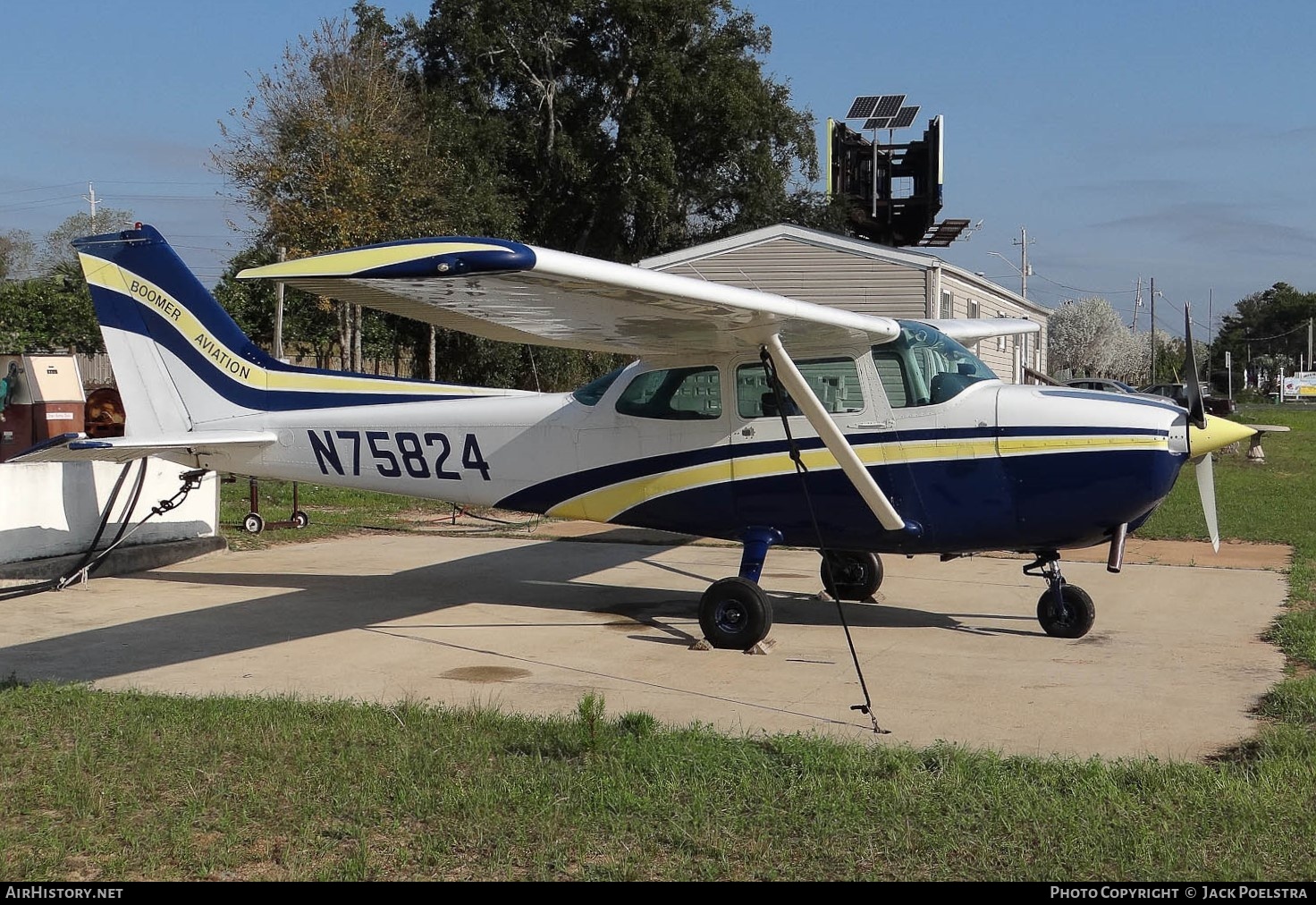 Aircraft Photo of N75824 | Cessna 172N Skyhawk II | Boomer Aviation | AirHistory.net #752819