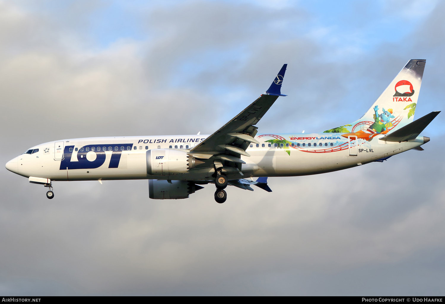 Aircraft Photo of SP-LVL | Boeing 737-8 Max 8 | LOT Polish Airlines - Polskie Linie Lotnicze | AirHistory.net #752833
