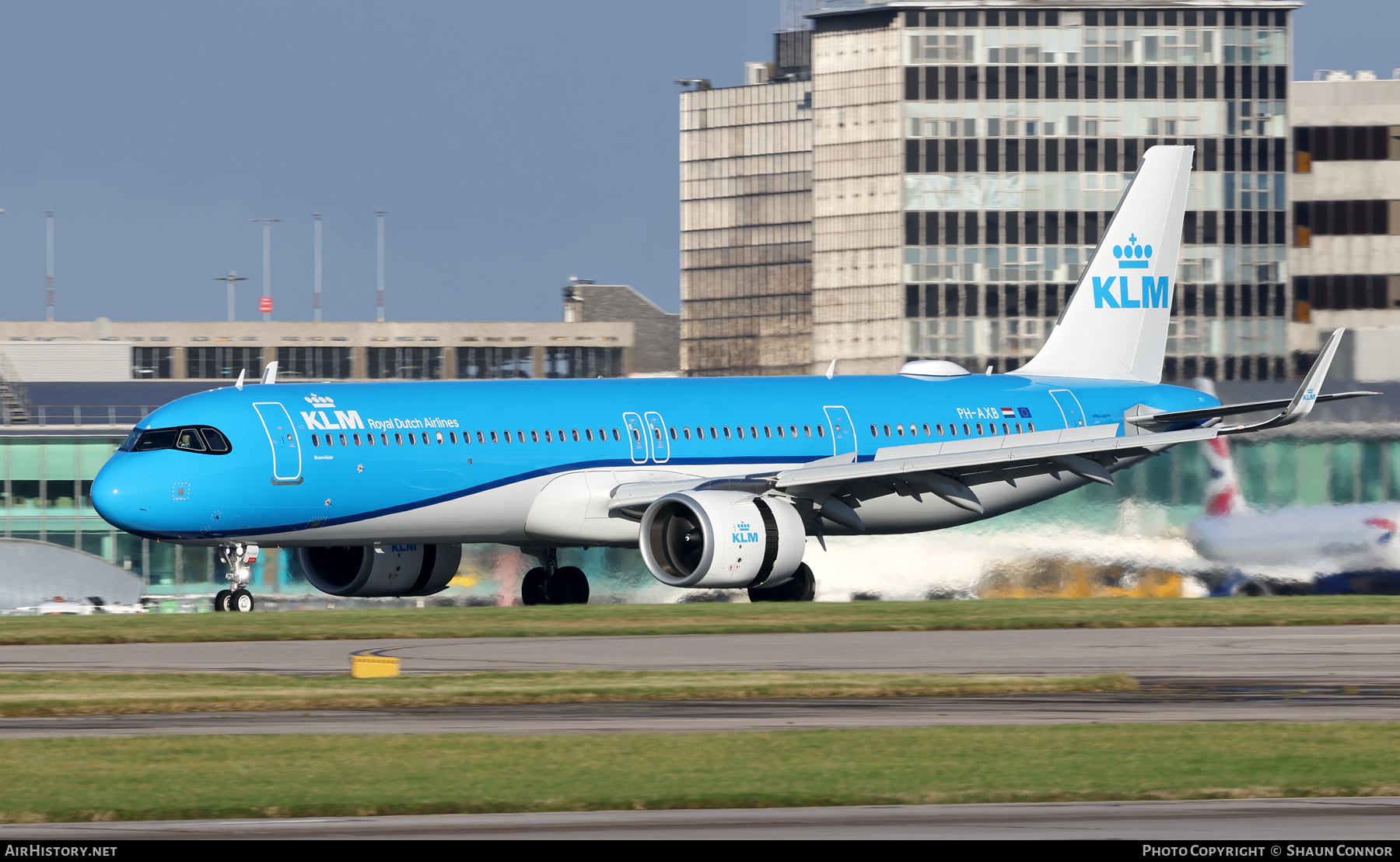 Aircraft Photo of PH-AXB | Airbus A321-252NX | KLM - Royal Dutch Airlines | AirHistory.net #752882