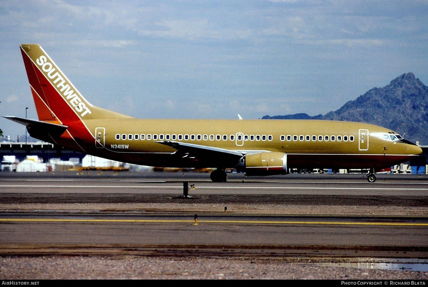 Aircraft Photo of N341SW | Boeing 737-3H4 | Southwest Airlines | AirHistory.net #753071