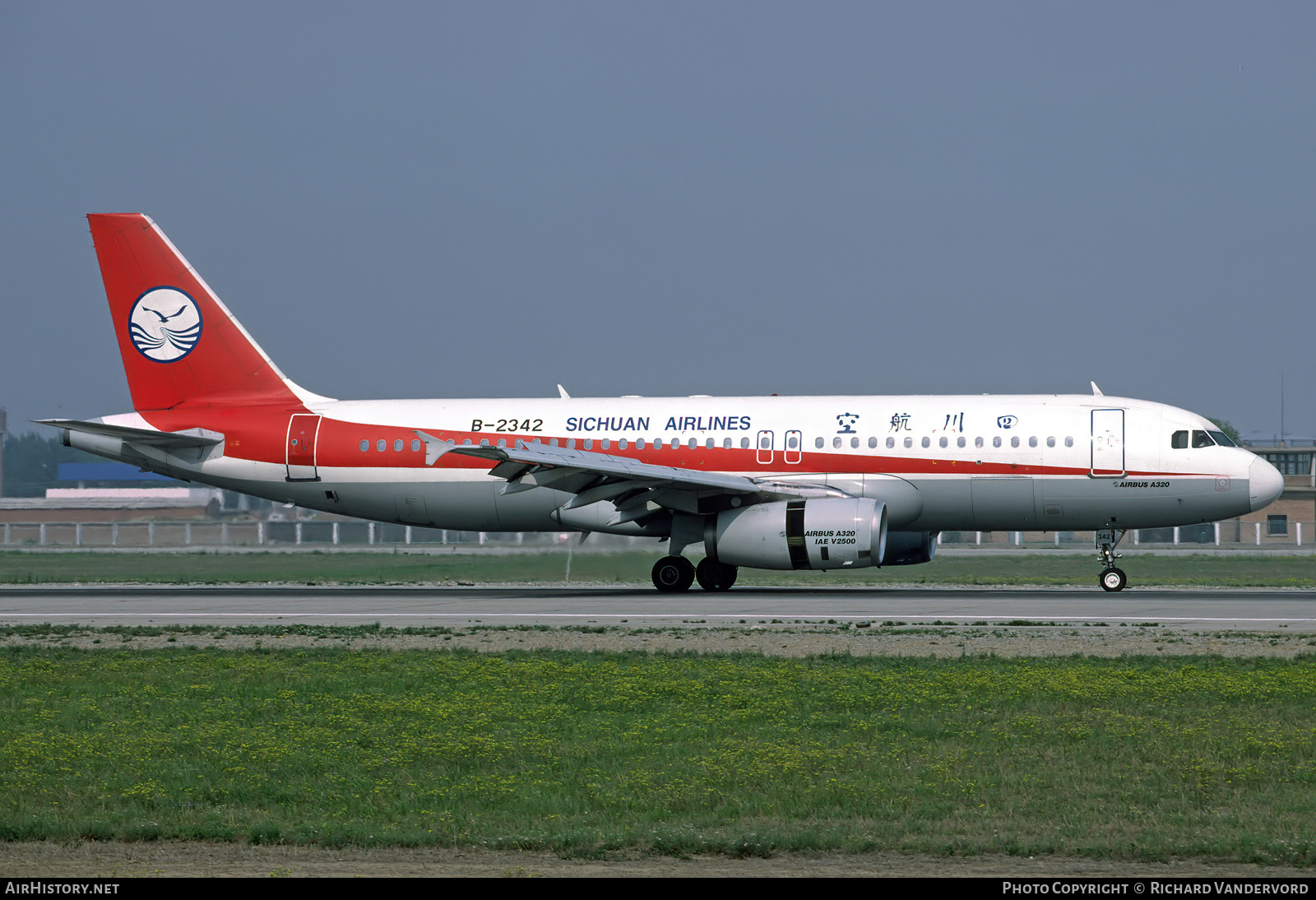 Aircraft Photo of B-2342 | Airbus A320-233 | Sichuan Airlines | AirHistory.net #753216