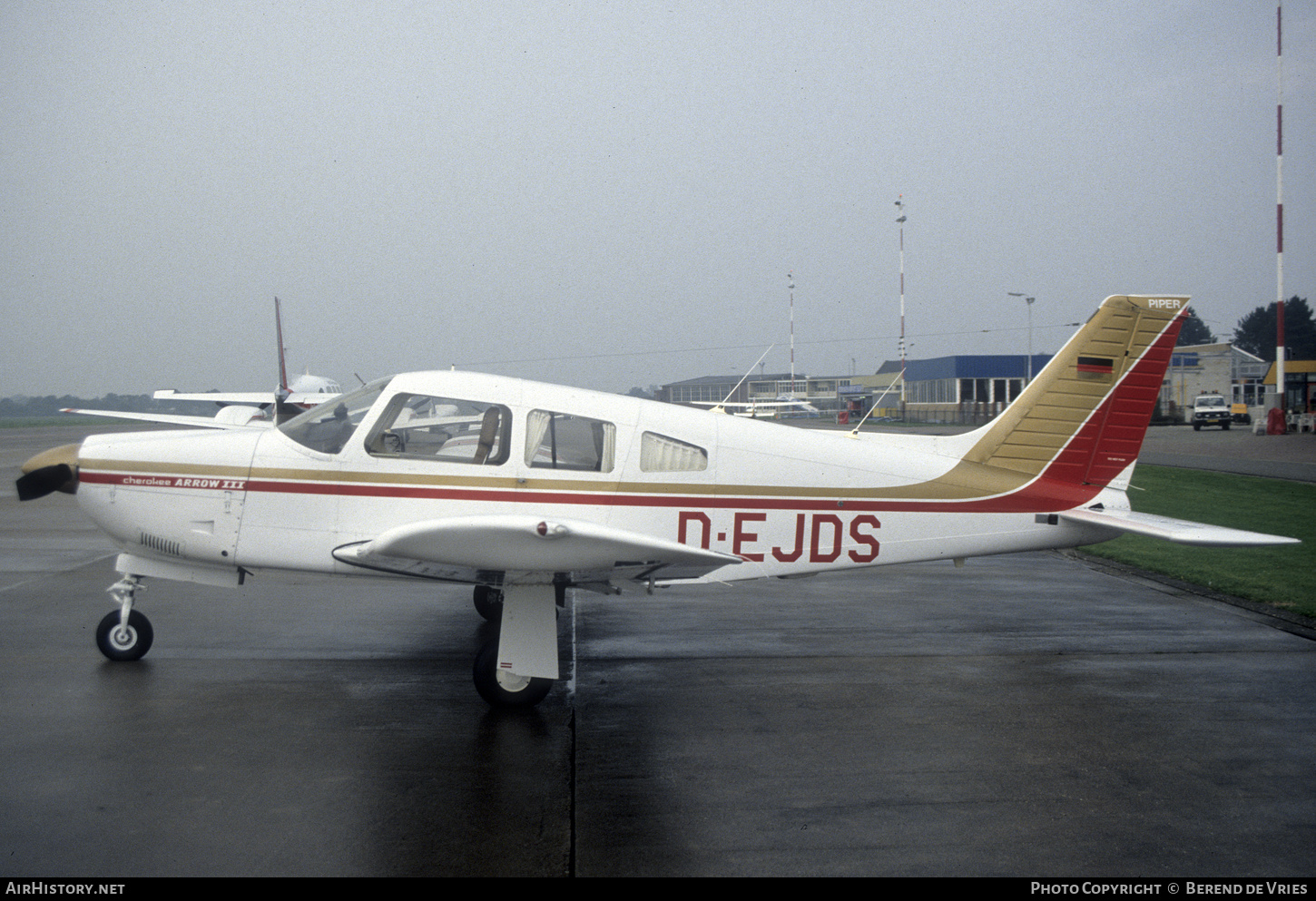 Aircraft Photo of D-EJDS | Piper PA-28R-201 Arrow III | AirHistory.net #753238