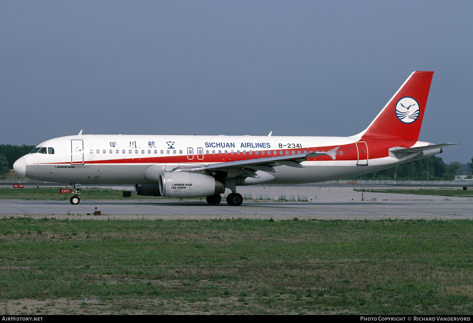Aircraft Photo of B-2341 | Airbus A320-232 | Sichuan Airlines | AirHistory.net #753241