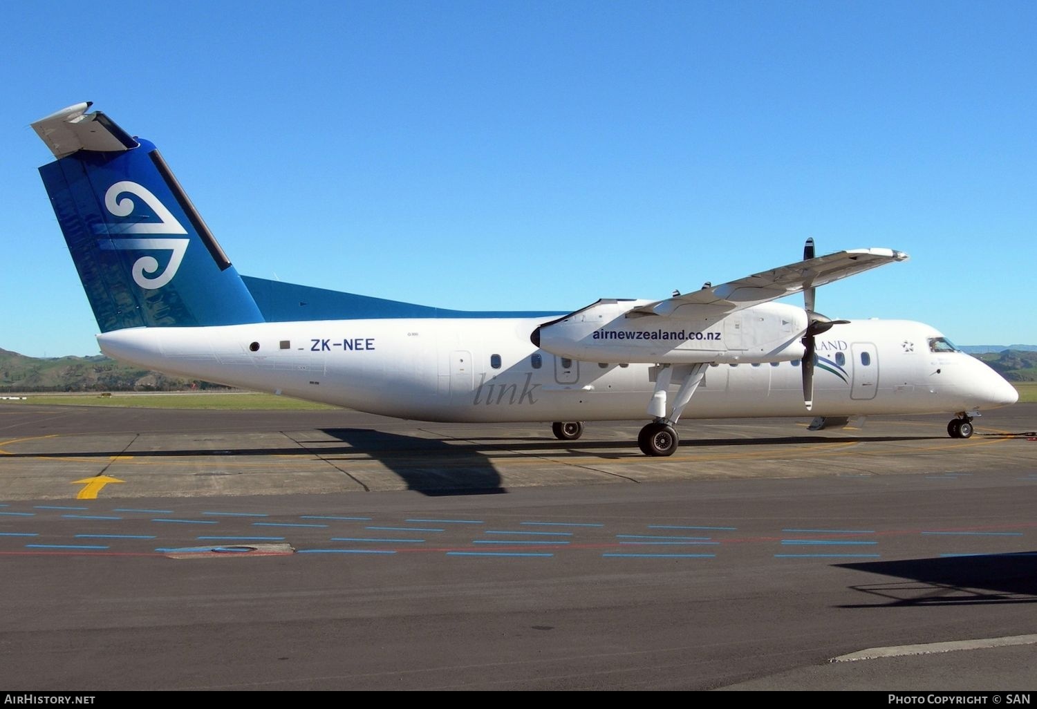 Aircraft Photo of ZK-NEE | Bombardier DHC-8-311Q Dash 8 | Air New Zealand Link | AirHistory.net #753252