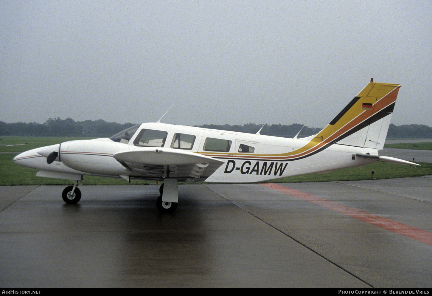 Aircraft Photo of D-GAMW | Piper PA-34-200T Seneca II | AirHistory.net #753253