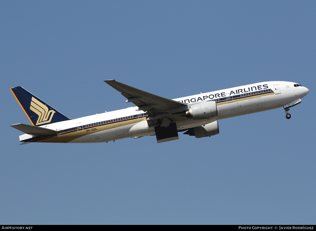 Aircraft Photo of 9V-SQL | Boeing 777-212/ER | Singapore Airlines | AirHistory.net #753366