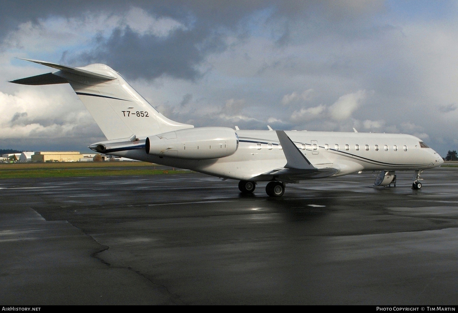 Aircraft Photo of T7-852 | Bombardier Global Express XRS (BD-700-1A10) | AirHistory.net #753416