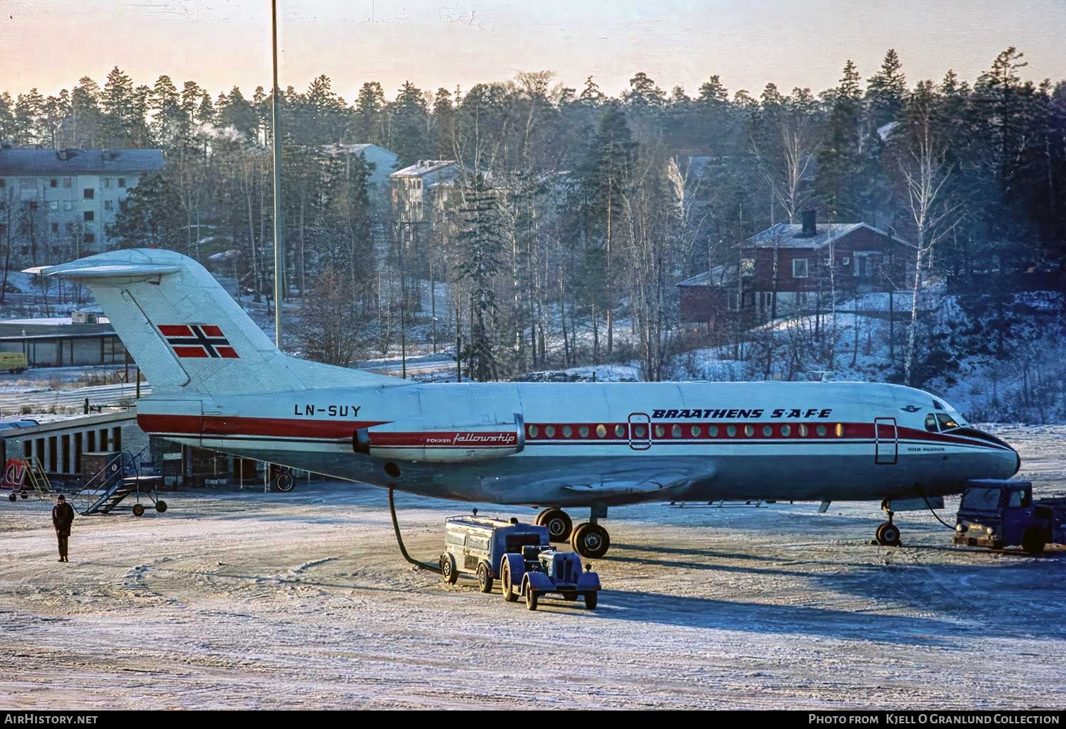Aircraft Photo of LN-SUY | Fokker F28-1000 Fellowship | Braathens SAFE | AirHistory.net #753538