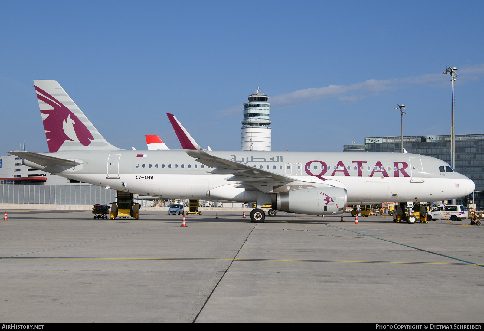 Aircraft Photo of A7-AHW | Airbus A320-232 | Qatar Airways | AirHistory.net #753584