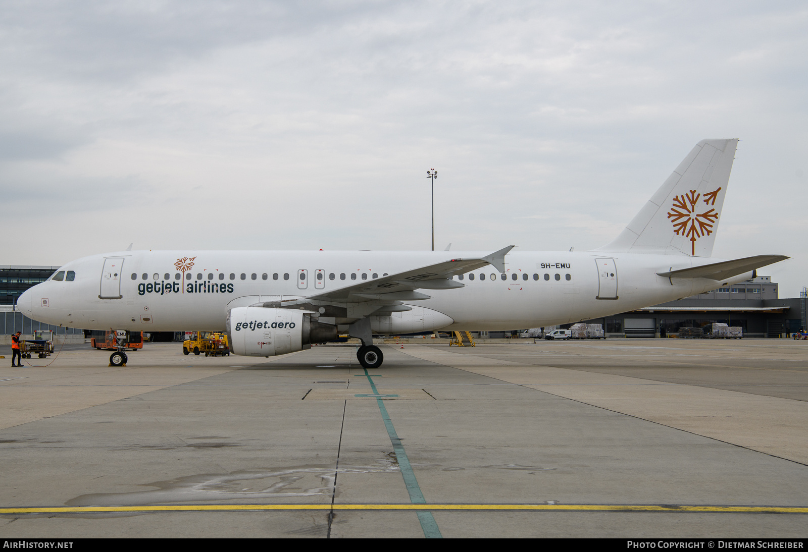Aircraft Photo of 9H-EMU | Airbus A320-214 | GetJet Airlines | AirHistory.net #753586