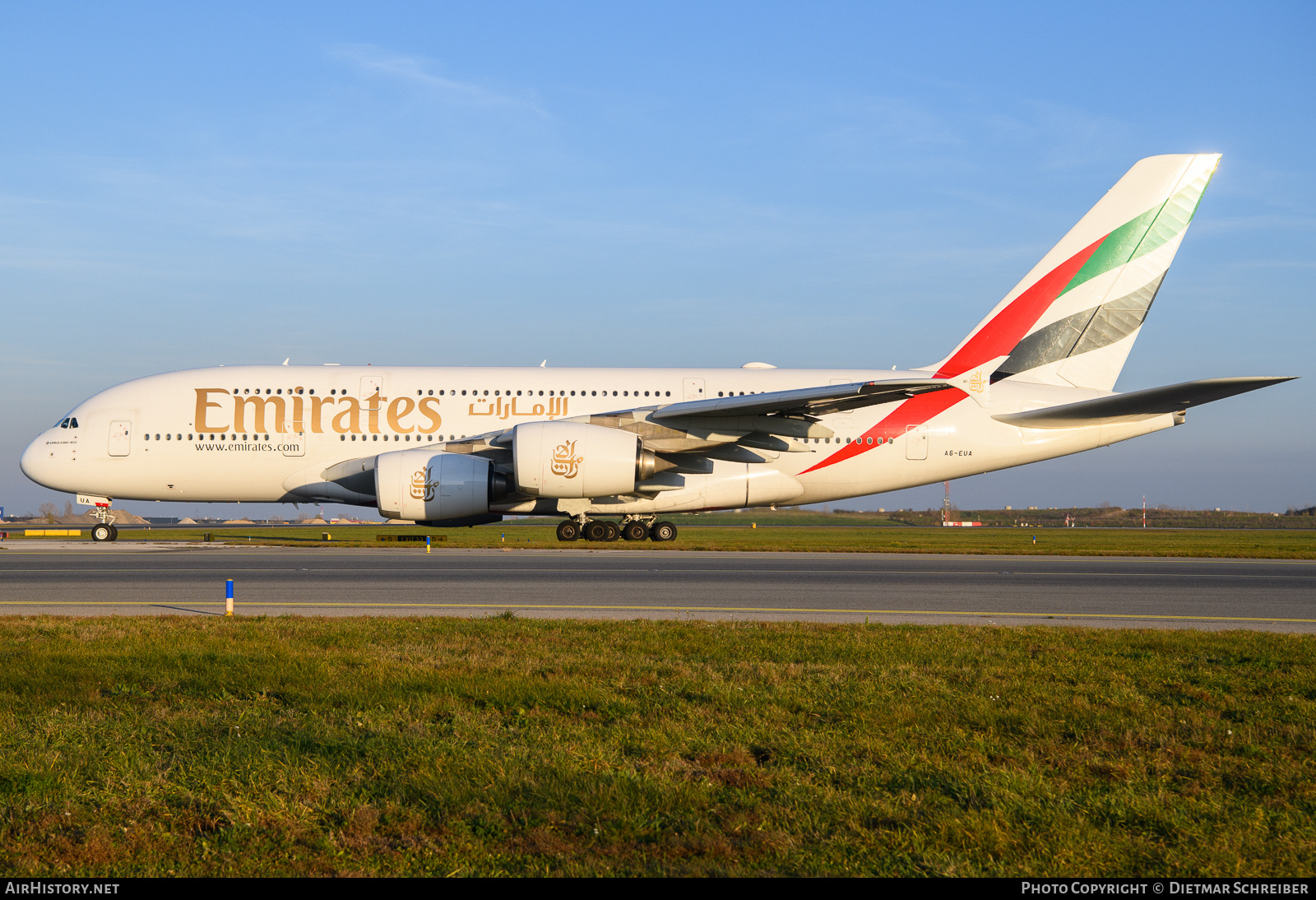 Aircraft Photo of A6-EUA | Airbus A380-861 | Emirates | AirHistory.net #753675
