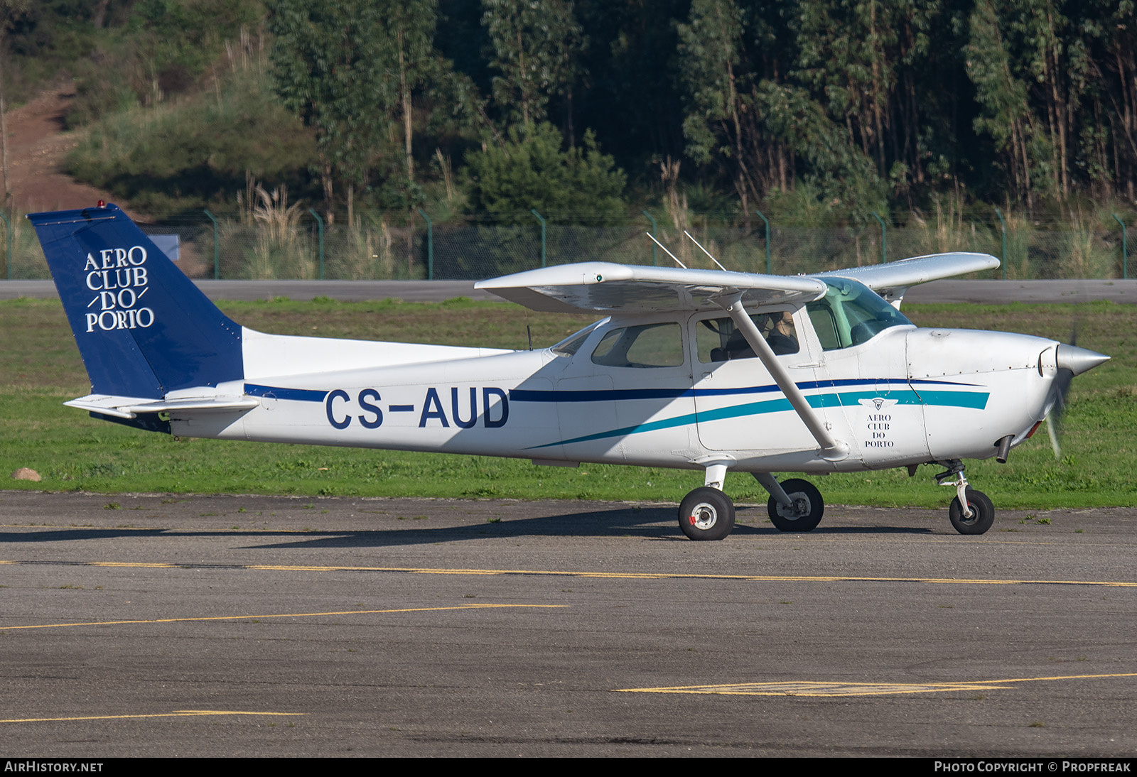 Aircraft Photo of CS-AUD | Reims F172M Skyhawk | Aeroclub do Porto | AirHistory.net #753717