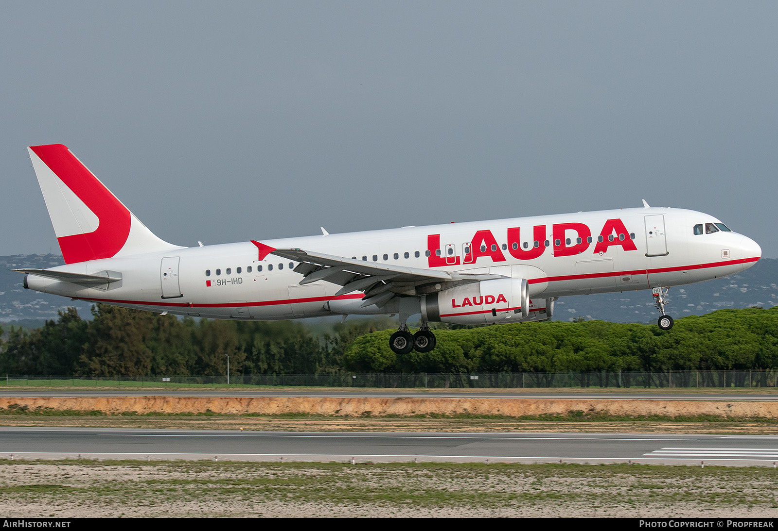 Aircraft Photo of 9H-IHD | Airbus A320-232 | Lauda | AirHistory.net #754013