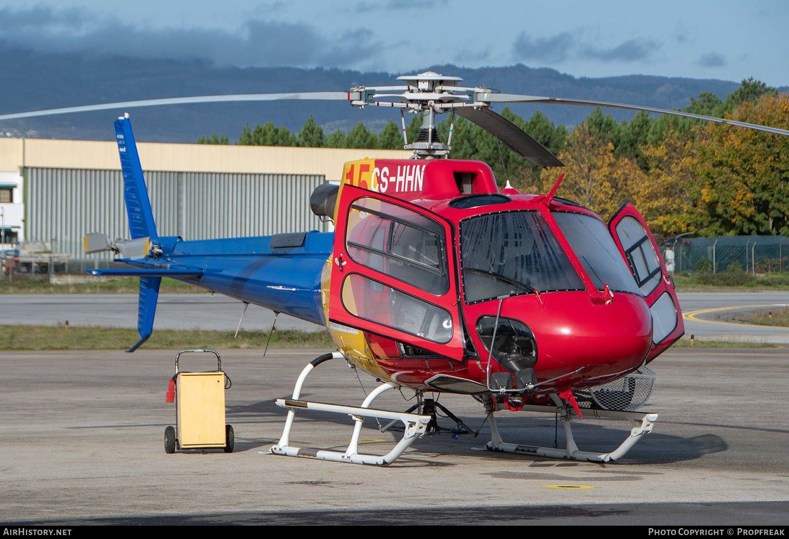 Aircraft Photo of CS-HHN | Aerospatiale AS-350B-3 Ecureuil | Autoridade Nacional de Emergência e Proteção Civil | AirHistory.net #754084