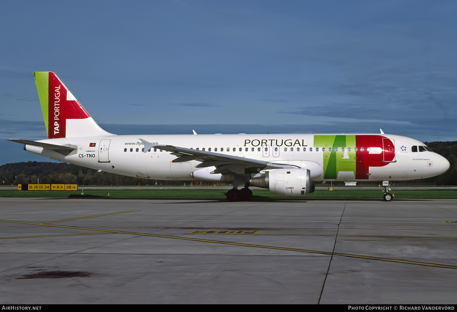 Aircraft Photo of CS-TNO | Airbus A320-211 | TAP Portugal | AirHistory.net #754111