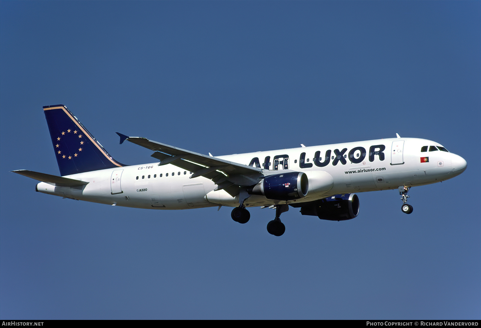 Aircraft Photo of CS-TQG | Airbus A320-211 | Air Luxor | AirHistory.net #754117
