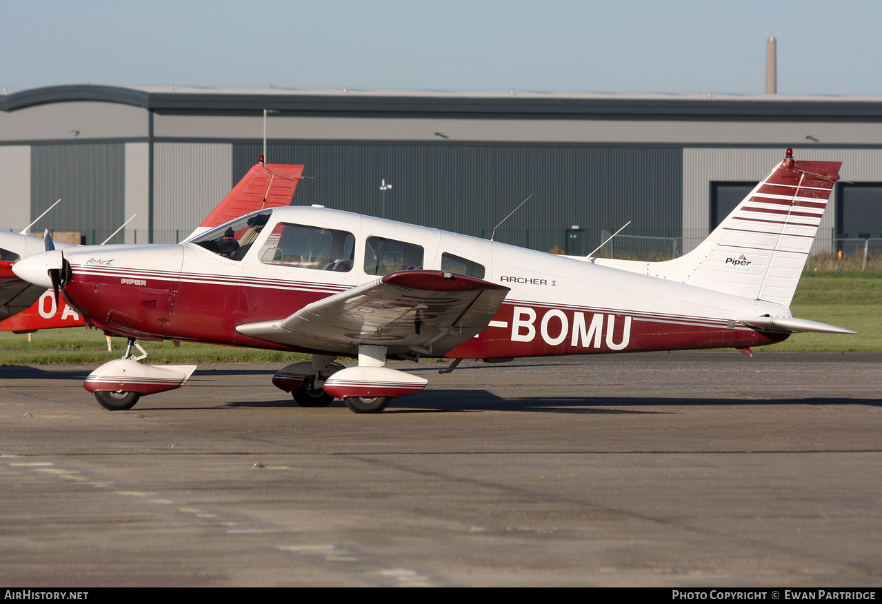 Aircraft Photo of G-BOMU | Piper PA-28-181 Cherokee Archer II | AirHistory.net #754118