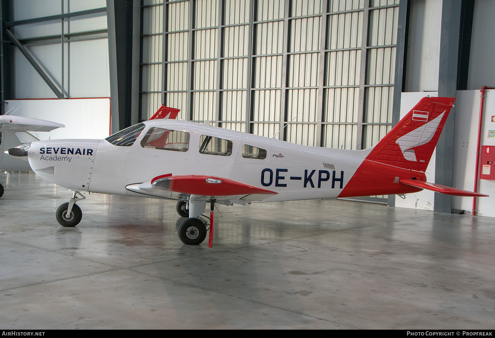 Aircraft Photo of OE-KPH | Piper PA-28-181 Archer III | Sevenair Academy | AirHistory.net #754168