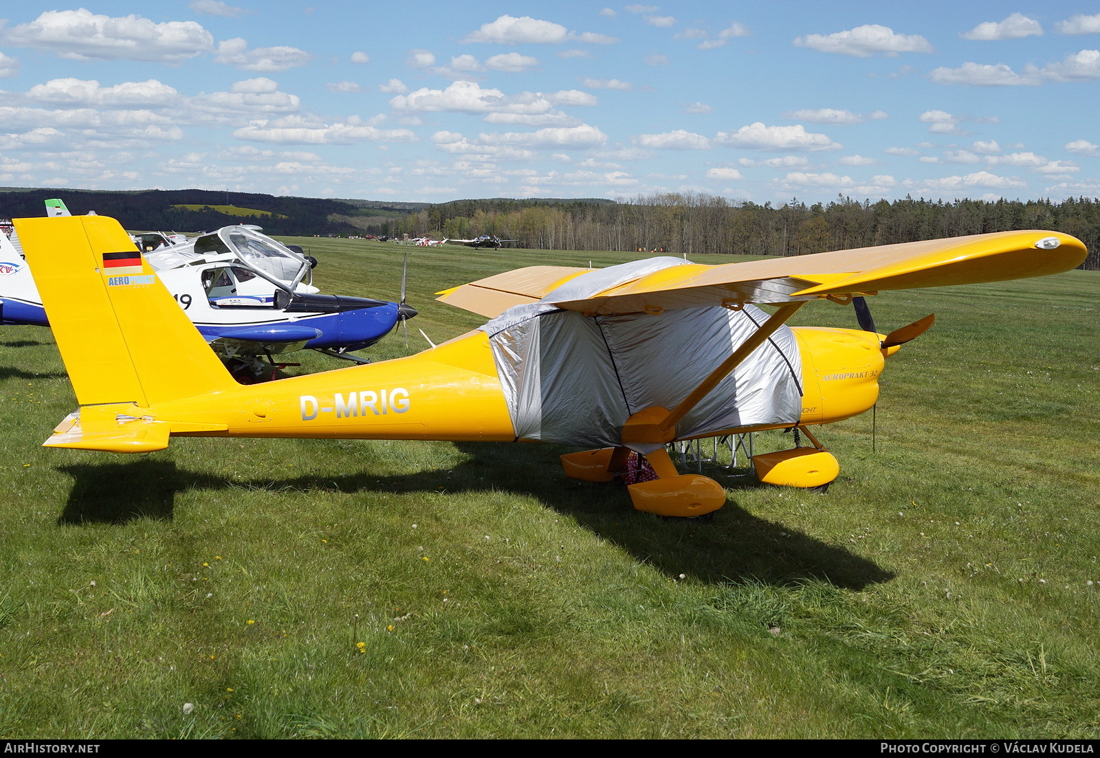 Aircraft Photo of D-MRIG | Aeroprakt A-32 Vixxen | AirHistory.net #754243