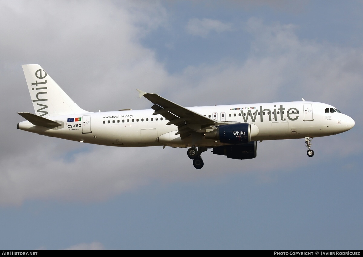Aircraft Photo of CS-TRO | Airbus A320-214 | White Airways | AirHistory.net #754245