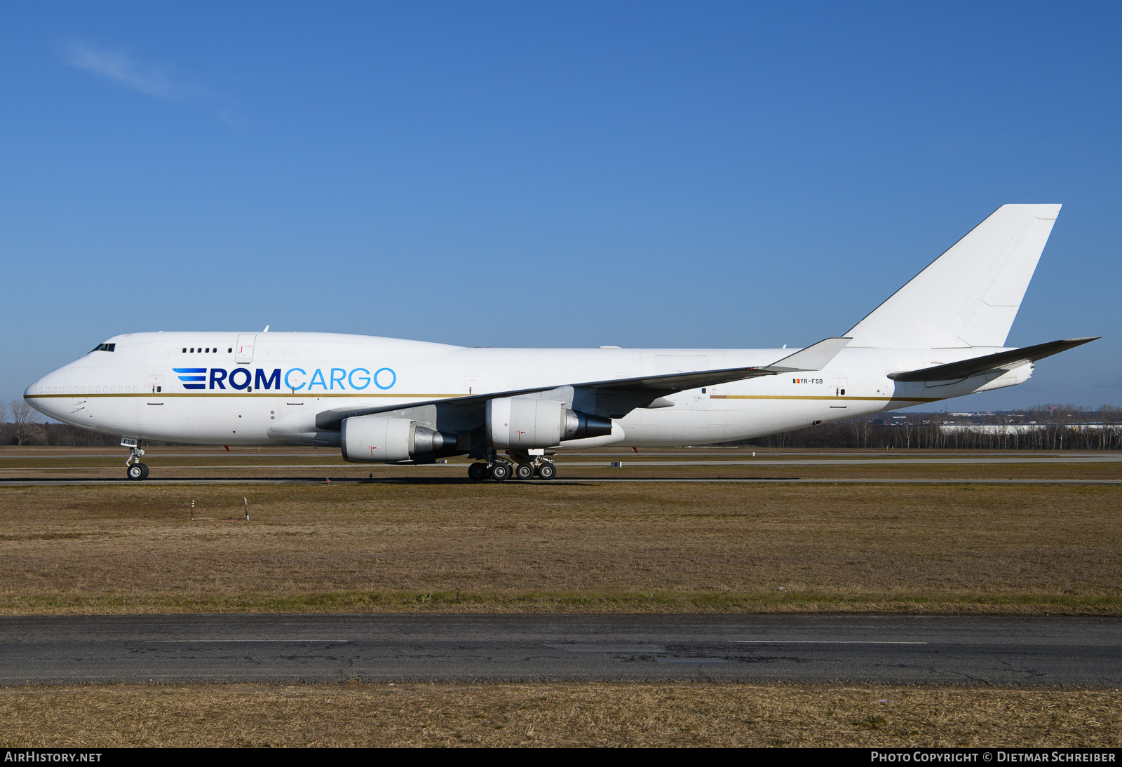 Aircraft Photo of YR-FSB | Boeing 747-45E(BDSF) | ROM Cargo Airlines | AirHistory.net #754248