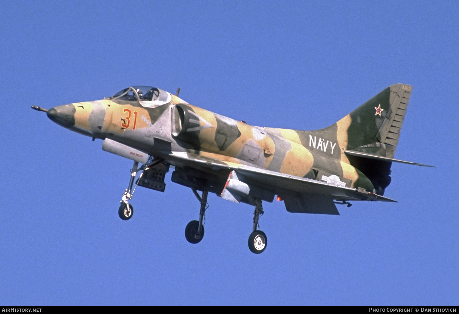 Aircraft Photo of 150073 | Douglas A-4E Skyhawk (A4D-5) | USA - Navy | AirHistory.net #754260